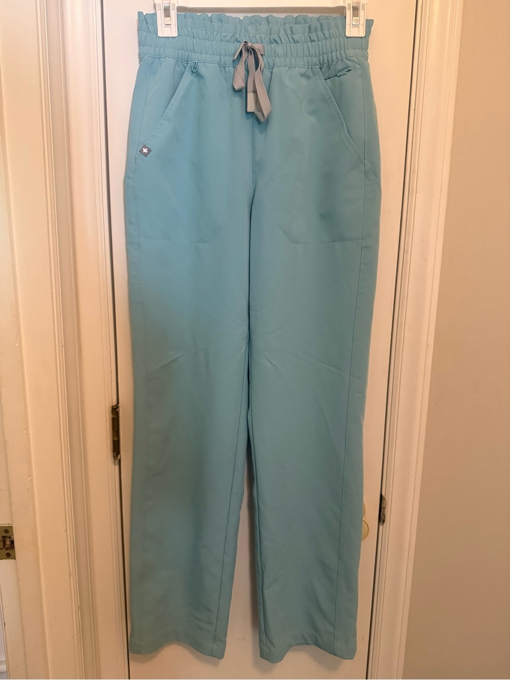 Figs Davia high waisted scrub XS in Seaglass